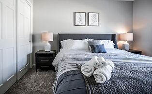 The Overbrook 2BR Pet-friendly Condo Lake Geneva