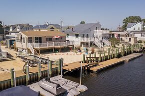 Lagoon Life Hideaway