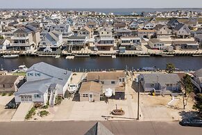 Lagoon Life Hideaway