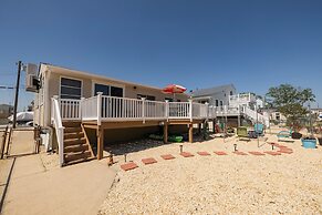 Lagoon Life Hideaway