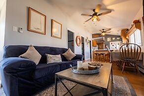 Lagoon Life Hideaway