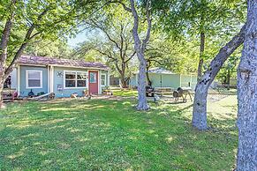 Charming Lakeview Cottage With Lake Access!