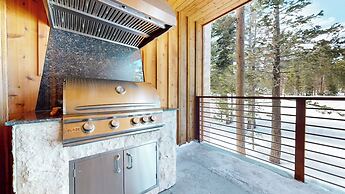 Obsidian Ski & Golf Villa 3 Bdr, Prime Location!