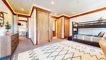 Obsidian Ski & Golf Villa 3 Bdr, Prime Location!