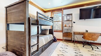 Obsidian Ski & Golf Villa 3 Bdr, Prime Location!