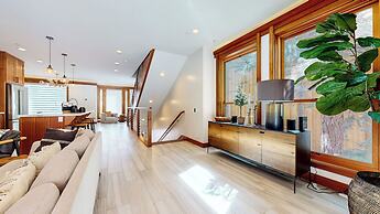 Obsidian Ski & Golf Villa 3 Bdr, Prime Location!