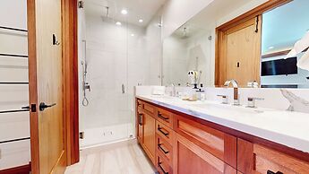 Obsidian Ski & Golf Villa 3 Bdr, Prime Location!