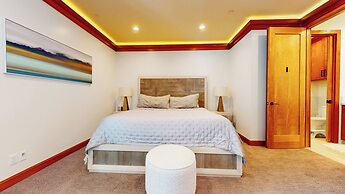 Obsidian Ski & Golf Villa 3 Bdr, Prime Location!