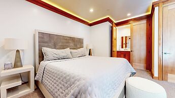 Obsidian Ski & Golf Villa 3 Bdr, Prime Location!