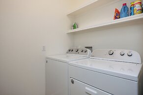 Comfy 3 Bedroom Pets Sleeps 8