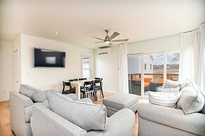 Latitude Adjustment Walk to Beach & Dining!