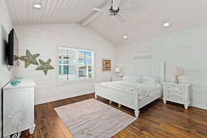 Dauphin Beach House 3 Bedroom & Pool