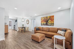 Vineyards Stonewall Escape Sleek, Modern Retreat