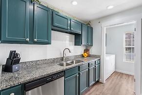 Vineyards Stonewall Escape Sleek, Modern Retreat