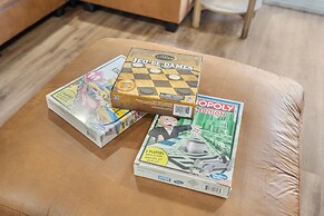 Vineyards Stonewall Escape Sleek, Modern Retreat