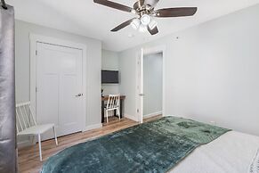 Vineyards Stonewall Escape Sleek, Modern Retreat