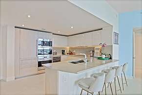 Luxury Penthouse! 4 BDR With Resort Amenities