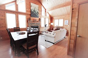 Lookout Lodge An Extraordinary Escape for 10!