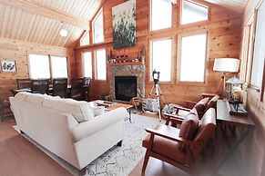 Lookout Lodge An Extraordinary Escape for 10!