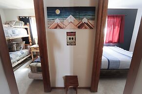 Lookout Lodge An Extraordinary Escape for 10!