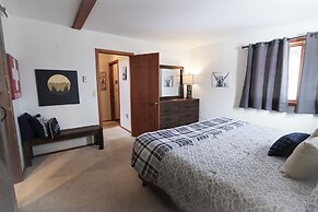 Lookout Lodge An Extraordinary Escape for 10!