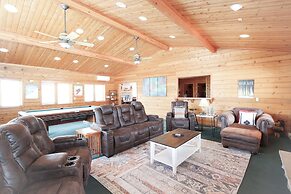 Lookout Lodge An Extraordinary Escape for 10!