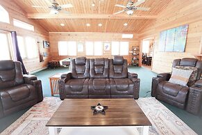 Lookout Lodge An Extraordinary Escape for 10!