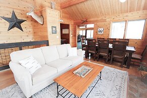 Lookout Lodge An Extraordinary Escape for 10!