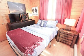 Lookout Lodge An Extraordinary Escape for 10!