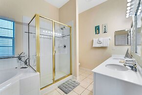 Tropical Haven at Bahama Bay Amazing Location!