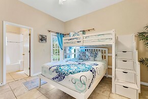 Tropical Haven at Bahama Bay Amazing Location!