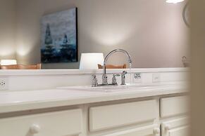 Tropical Haven at Bahama Bay Amazing Location!