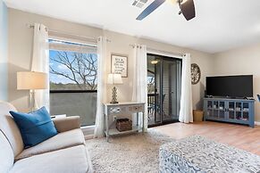 Great Day - Picture-perfect Condo in Pointe Royale