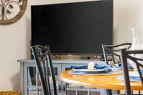 Great Day - Picture-perfect Condo in Pointe Royale