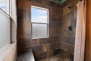 Costitch Lake Homestead Extraordinary Views!