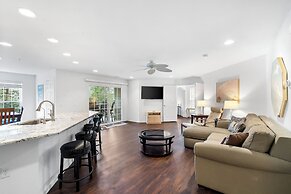 Lake Hideaway Waterfront Condo w/ Resort Perks!