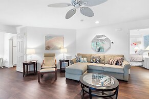 Lake Hideaway Waterfront Condo w/ Resort Perks!