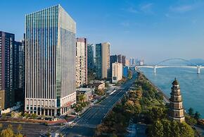 Ramada By Wyndham Yichang Riverside