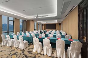 Ramada By Wyndham Yichang Riverside
