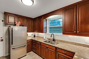 Luxurious 4BR Home, Pet Friendly!