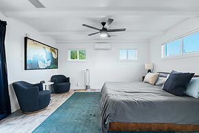 4 Bedroom Near Soco With a Private Pool & Sauna
