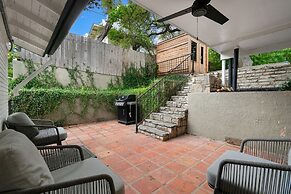 4 Bedroom Near Soco With a Private Pool & Sauna