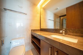 Marila - Luxury 3 BR - Ocean View & Pool