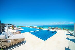 Marila - Luxury 3 BR - Ocean View & Pool