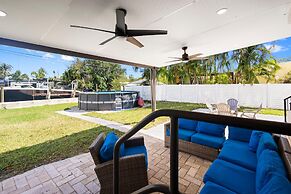 Stunning 3 Bd Pool House w Enchanting Water Views