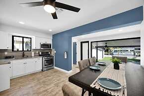 Stunning 3 Bd Pool House w Enchanting Water Views