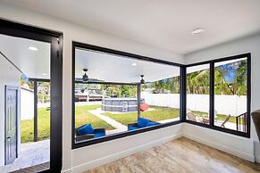 Stunning 3 Bd Pool House w Enchanting Water Views