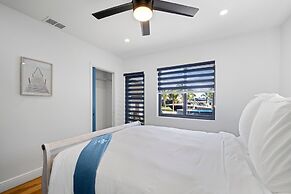 Stunning 3 Bd Pool House w Enchanting Water Views