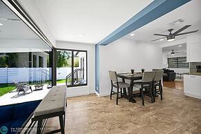 Stunning 3 Bd Pool House w Enchanting Water Views