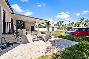 Stunning 3 Bd Pool House w Enchanting Water Views